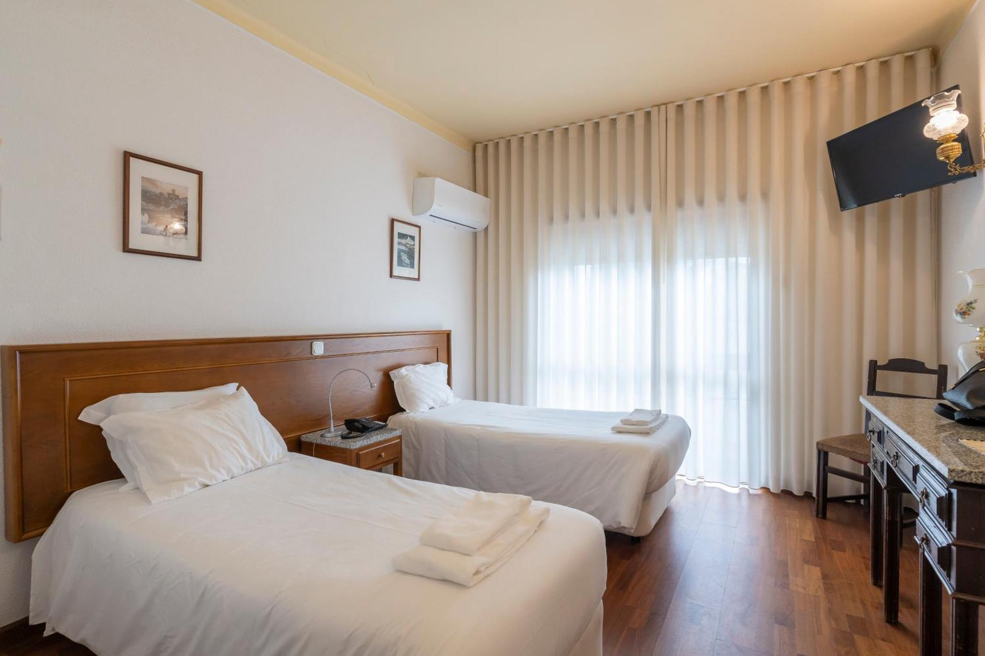 Lavanda Hotel Mira Serra セロリコ・ダ・ベイラ エクステリア 写真